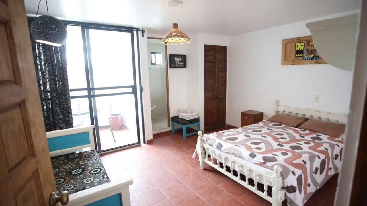 צ'ולולה Hostal El Cascabel מראה חיצוני תמונה