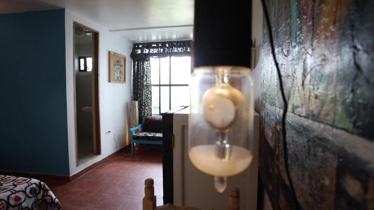 צ'ולולה Hostal El Cascabel מראה חיצוני תמונה